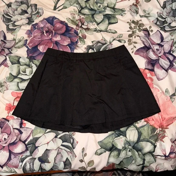 Princess Polly Barrymore Mini Skort - Picture 1 of 6